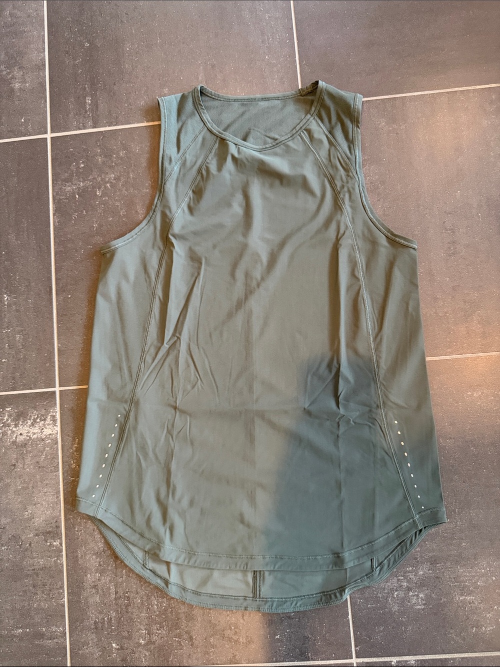 Lululemon Lululemon Sculpt Tank Top
Smoked Spruce size 4